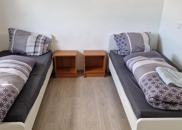 Zentral Gelegene Monteurunterkunft アパート